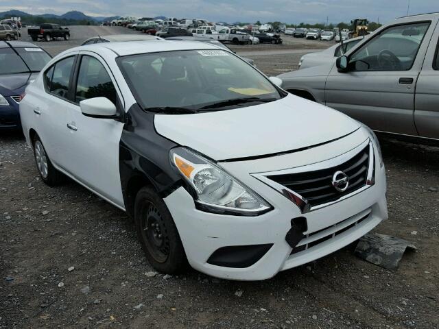 3N1CN7AP6GL823163 - 2016 NISSAN VERSA S WHITE photo 1