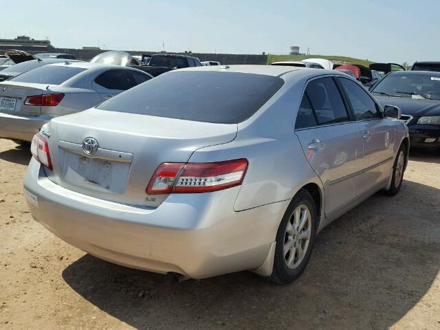 4T1BF3EKXBU638556 - 2011 TOYOTA CAMRY BASE SILVER photo 4