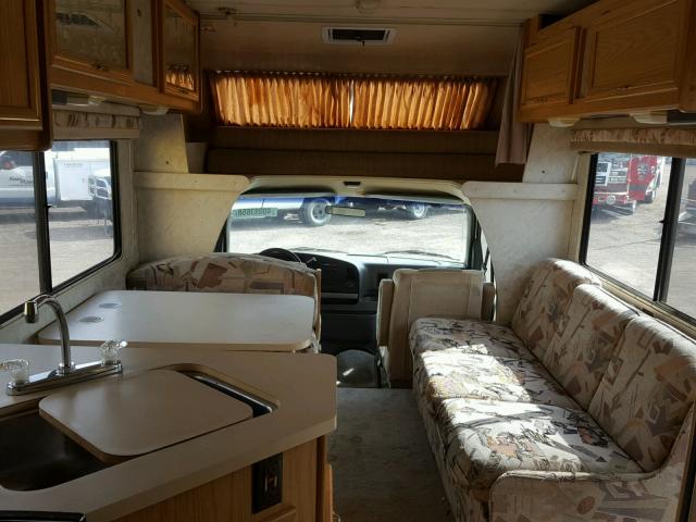 1FDKE30G6RHB36135 - 1994 CHALET MOTORHOME WHITE photo 5