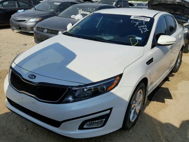 KNAGM4A7XF5605660 - 2015 KIA OPTIMA LX WHITE photo 2