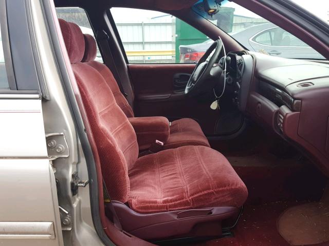 2G1WL52M1V1142988 - 1997 CHEVROLET LUMINA BAS ნაცრისფერი ფოტო 5