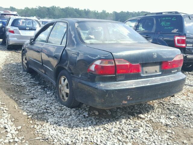 1HGCG5672YA052697 - 2000 HONDA ACCORD SE GREEN photo 3