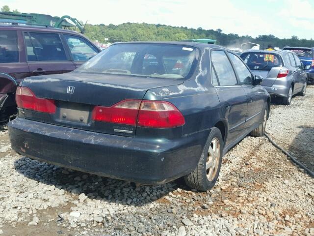 1HGCG5672YA052697 - 2000 HONDA ACCORD SE GREEN photo 4