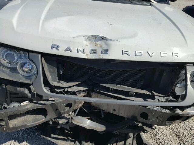 SALMF1D49BA353636 - 2011 LAND ROVER RANGE ROVE WHITE photo 9