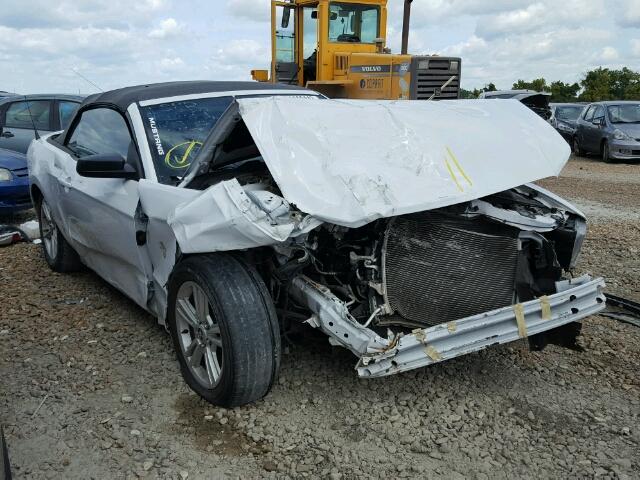 1ZVBP8EMXE5232224 - 2014 FORD MUSTANG WHITE photo 1