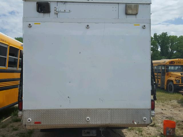 4UZA4FAD1XCF26688 - 1999 FREIGHTLINER CHASSIS M WHITE photo 10