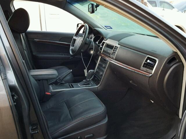 3LNHL2GC1BR770695 - 2011 LINCOLN MKZ ნაცრისფერი ფოტო 5