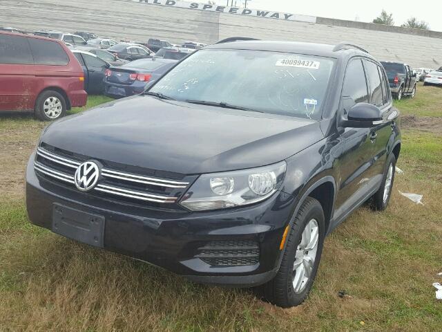 WVGAV7AX8HK027095 - 2017 VOLKSWAGEN TIGUAN BLACK photo 2