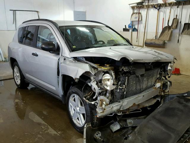 1J8FF47W47D170092 - 2007 JEEP COMPASS SILVER photo 1