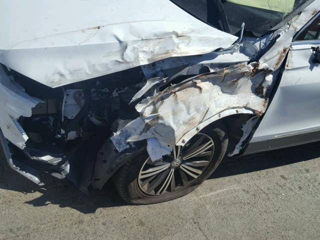 3VV3B7AX9JM039441 - 2018 VOLKSWAGEN TIGUAN SE Weiß Foto 9