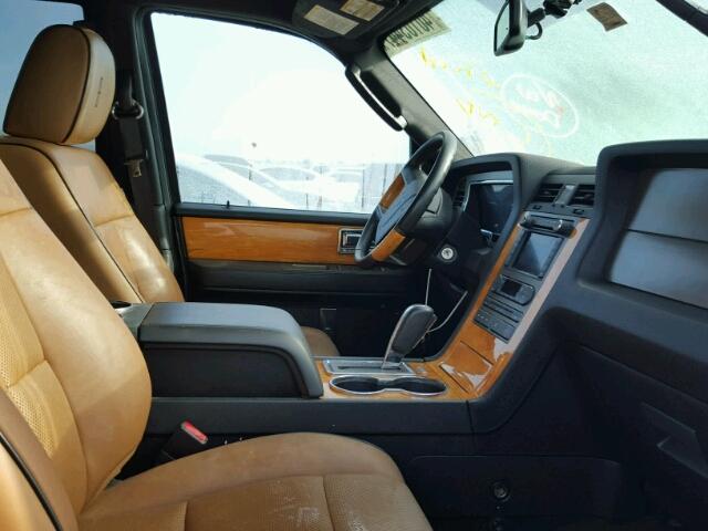 5LMJJ2H56EEL02747 - 2014 LINCOLN NAVIGATOR ნაცრისფერი ფოტო 5