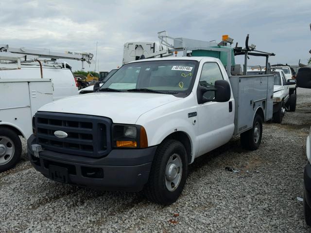 1FDSF30566EC12073 - 2006 FORD F350 SRW S WHITE photo 2