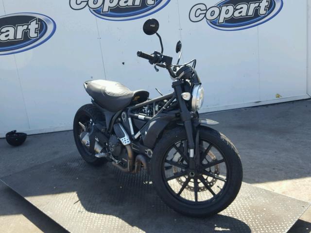 ML015ANM2HT011986 - 2017 DUCATI SCRAMBLER BLACK photo 2