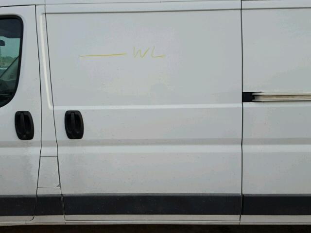 3C6TRVDD5FE508808 - 2015 RAM PROMASTER WHITE photo 9