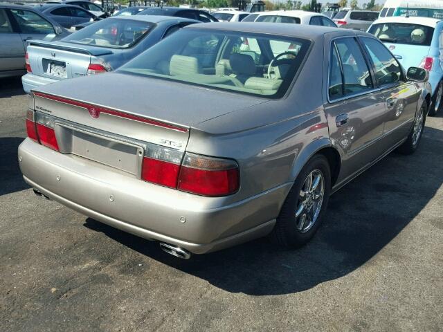 1G6KY549XYU199847 - 2000 CADILLAC SEVILLE ST BEIGE photo 4