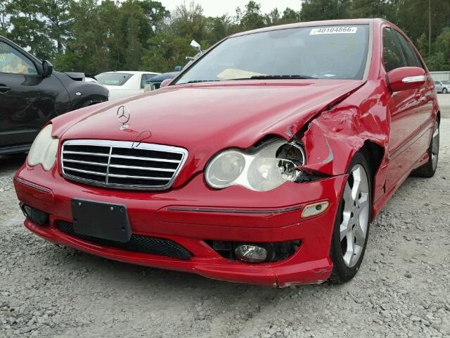 WDBRF52H57F851495 - 2007 MERCEDES-BENZ C RED photo 2