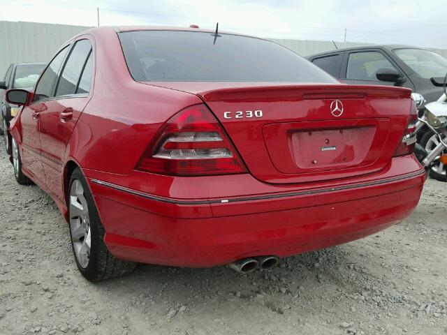 WDBRF52H57F851495 - 2007 MERCEDES-BENZ C RED photo 3
