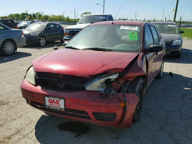 1FAFP34N15W204331 - 2005 FORD FOCUS ZX4 RED photo 2