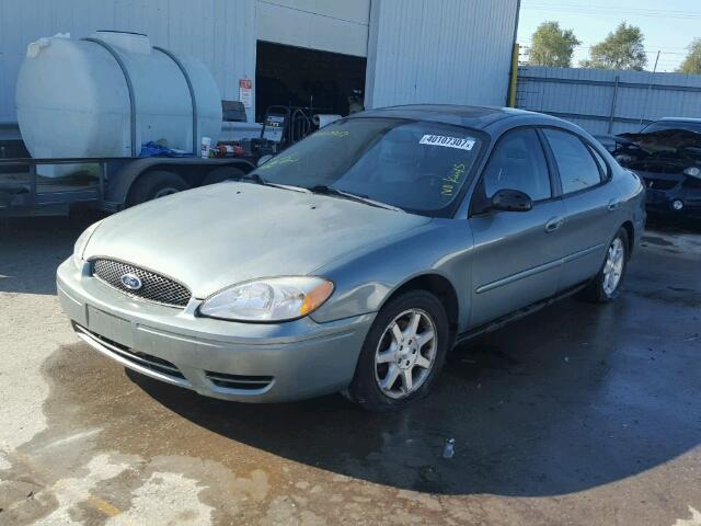 1FAFP56U56A216190 - 2006 FORD TAURUS SEL GREEN photo 2