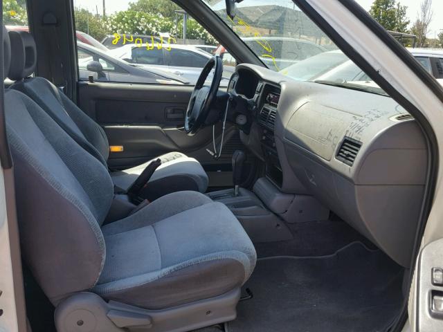 4S6CK58VXV4406388 - 1997 HONDA PASSPORT E WHITE photo 5