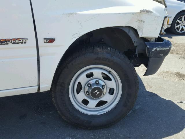 4S6CK58VXV4406388 - 1997 HONDA PASSPORT E WHITE photo 9