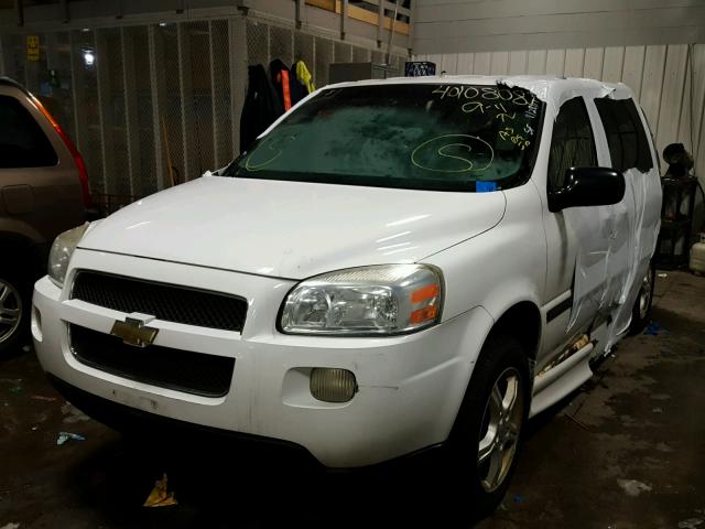 1GBDV13L35D220980 - 2005 CHEVROLET UPLANDER WHITE photo 2