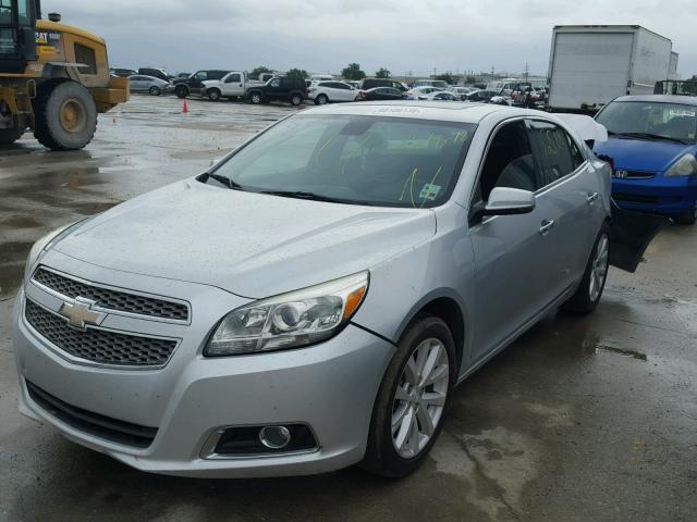1G11H5SA3DF264163 - 2013 CHEVROLET MALIBU LTZ 银色 照片 2