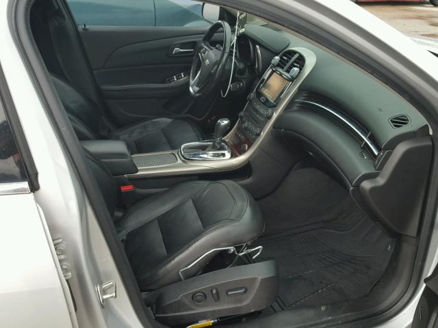 1G11H5SA3DF264163 - 2013 CHEVROLET MALIBU LTZ 银色 照片 5