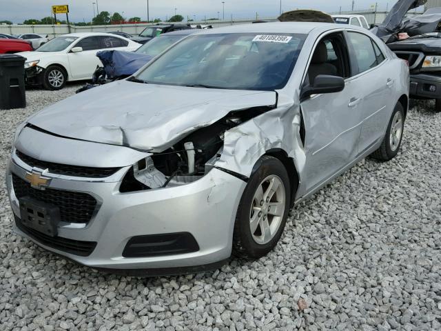 1G11B5SL8FF183584 - 2015 CHEVROLET MALIBU LS ვერცხლისფერი ფოტო 2