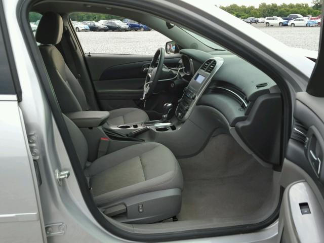 1G11B5SL8FF183584 - 2015 CHEVROLET MALIBU LS ვერცხლისფერი ფოტო 5