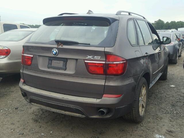 5UXZV4C58BL407720 - 2011 BMW X5 بني صورة 4