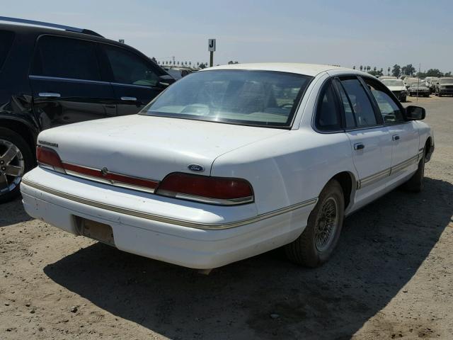 2FALP74WXPX117280 - 1993 FORD CROWN VICT WHITE photo 4