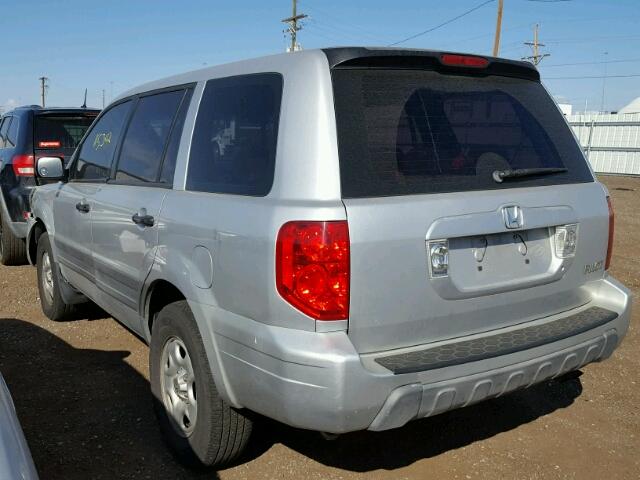 2HKYF18115H546840 - 2005 HONDA PILOT LX SILVER photo 3