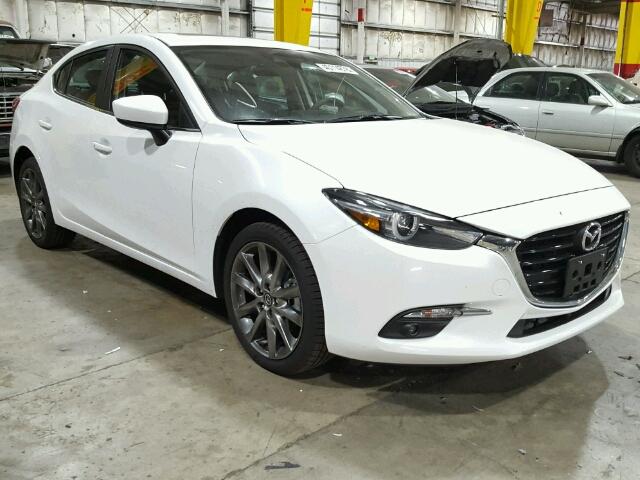 3MZBN1W36JM211572 - 2018 MAZDA 3 GRAND TO WHITE photo 1