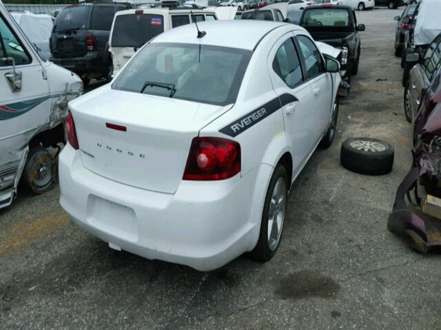 1B3BD2FG6BN549139 - 2011 DODGE AVENGER LU WHITE photo 4