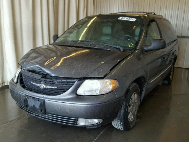 2C4GP54L24R562053 - 2004 CHRYSLER TOWN & COU GRAY photo 2