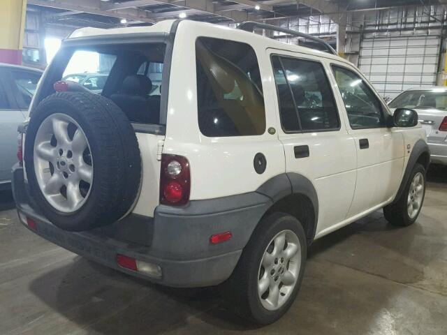 SALNY22262A377382 - 2002 LAND ROVER FREELANDER WHITE photo 4