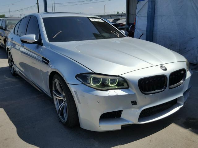 WBSFV9C56FD595132 - 2015 BMW M5 SILVER photo 1