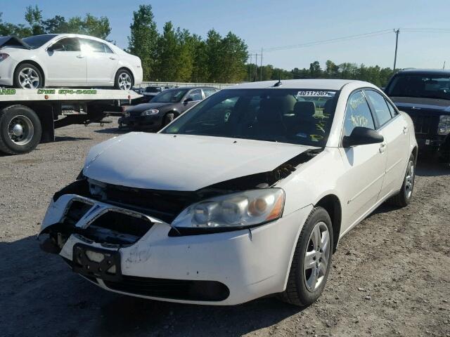 1G2ZF57BX84113828 - 2008 PONTIAC G6 VALUE L WHITE photo 2