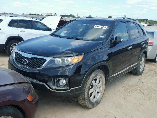 5XYKT4A67DG316604 - 2013 KIA SORENTO BLACK photo 2