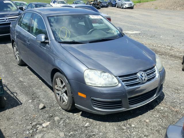 3VWSF71K85M601321 - 2005 VOLKSWAGEN NEW JETTA GRAY photo 1