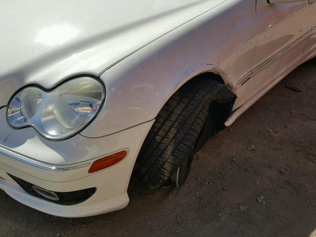 WDBRF52HX7F875209 - 2007 MERCEDES-BENZ C 230 WHITE photo 9