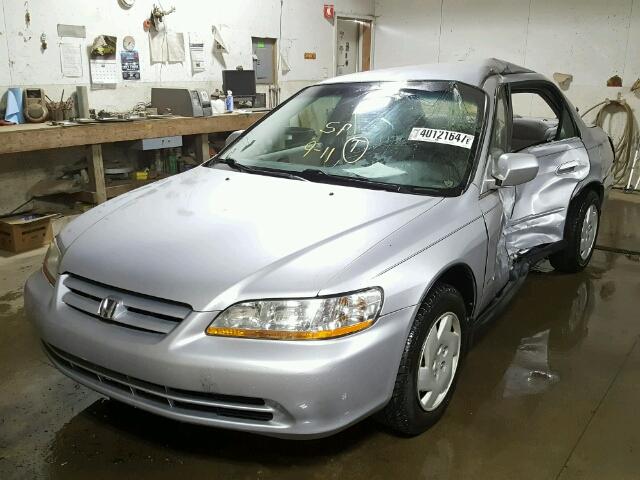 1HGCG16401A082267 - 2001 HONDA ACCORD SILVER photo 2