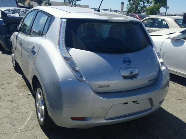 JN1AZ0CP5BT008876 - 2011 NISSAN LEAF SV SILVER photo 3