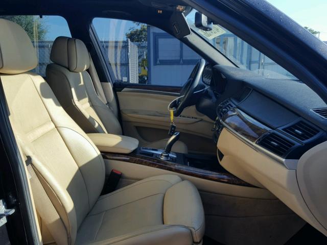 5UXZV8C5XBL419651 - 2011 BMW X5 XDRIVE5 BLACK photo 5