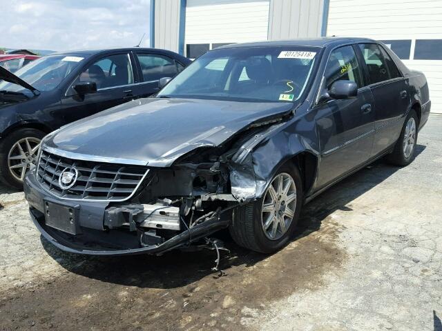 1G6KH5EY9AU114329 - 2010 CADILLAC DTS PREMIU GRAY photo 2