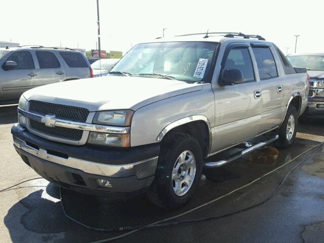 3GNEC12Z35G201609 - 2005 CHEVROLET AVALANCHE SILVER photo 2