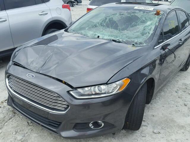 3FA6P0H94GR402516 - 2016 FORD FUSION SE GRAY photo 9