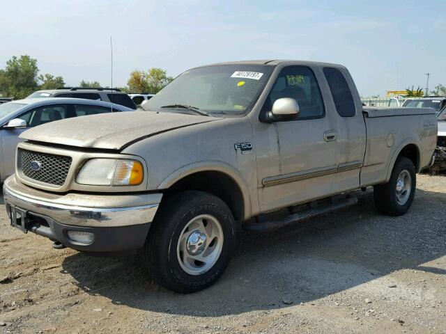 1FTRX18L0YKB23367 - 2000 FORD F150 BEIGE photo 2