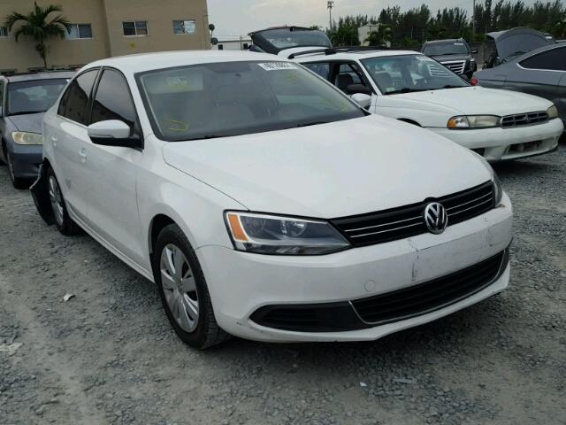 3VWDX7AJ9DM353589 - 2013 VOLKSWAGEN JETTA WHITE photo 1